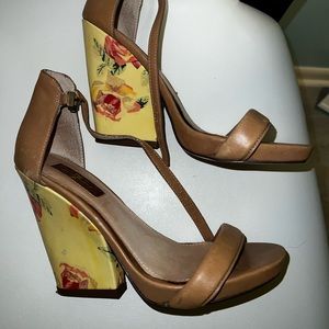 Nude and Floral Sandal